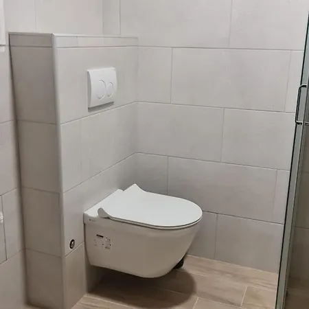 T&t Apartment *
