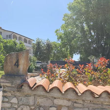 T&t Porec